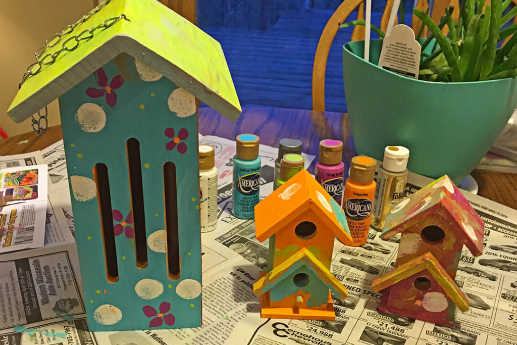 DIY: Mother’s Day Painted Bird Houses